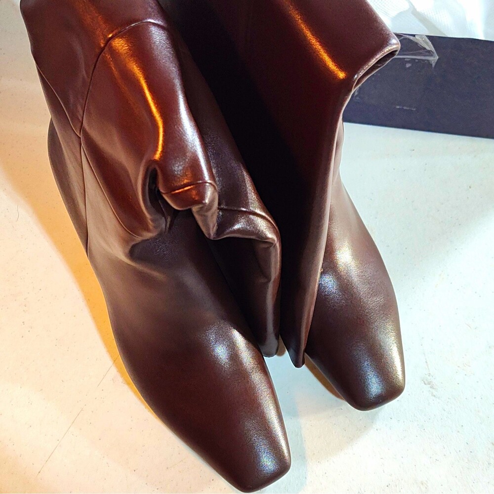 Women's Brown Knee High Boots Side Zip Square Toe Block Heel Solid Size 9
